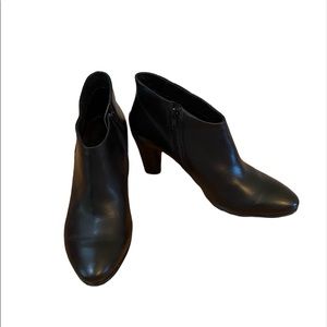 Ecco Black Leather Heeled Booties, Size 40